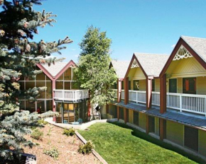 Skiers Lodge #3